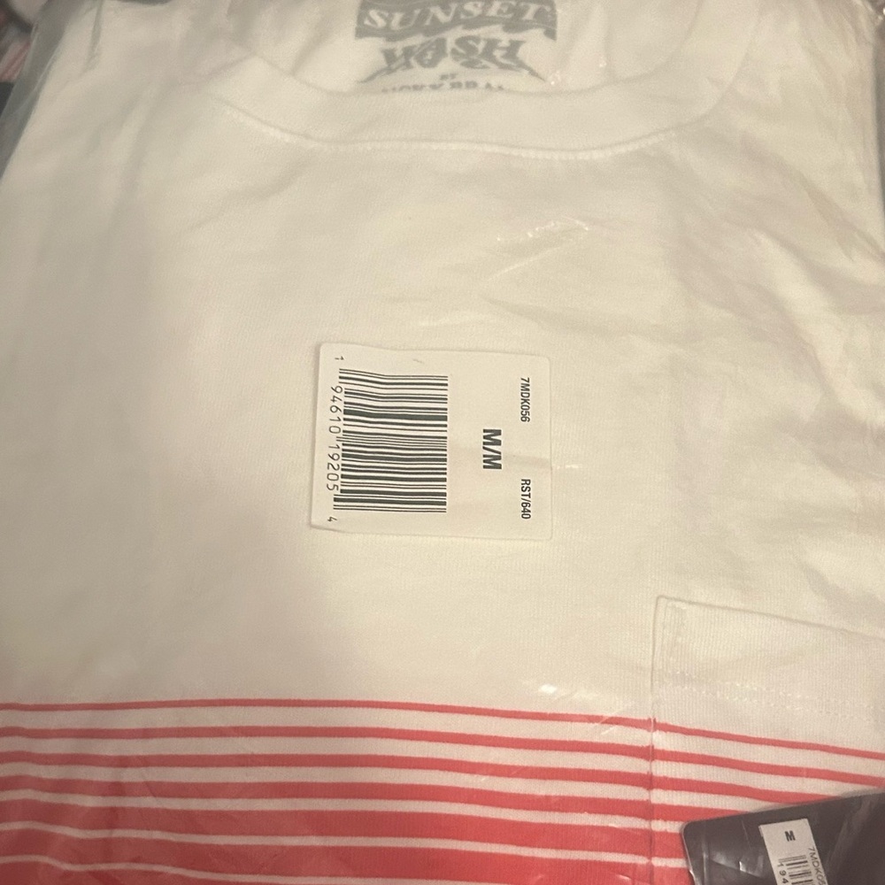 NWT Sunset Wash by Lucky Brand Tee Size Medium in Mens White & Red in Color